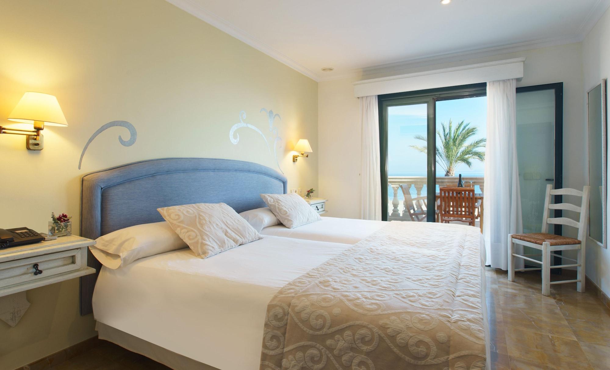 Apartments Galeon Suites Port de Pollença Exteriör bild