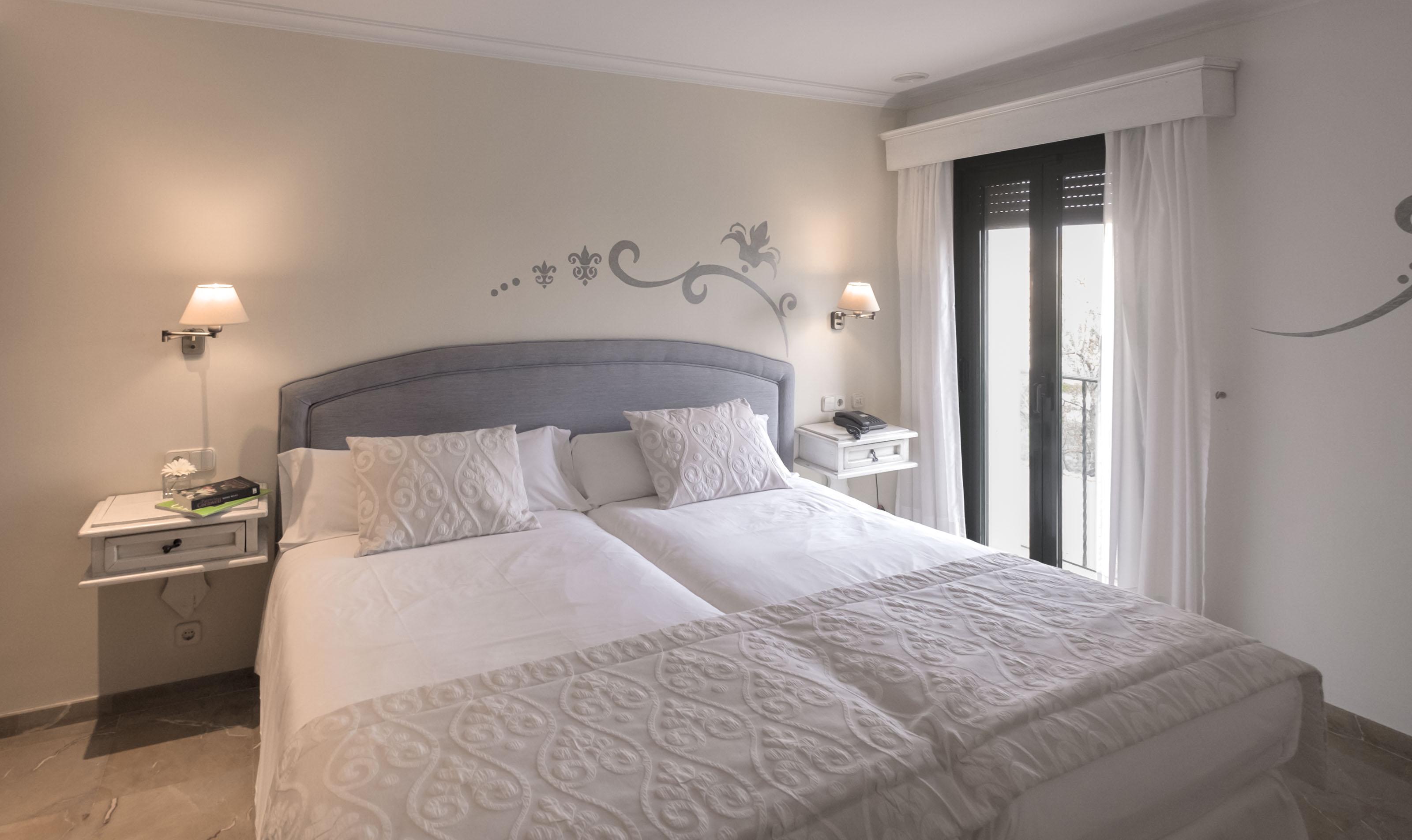 Apartments Galeon Suites Port de Pollença Exteriör bild