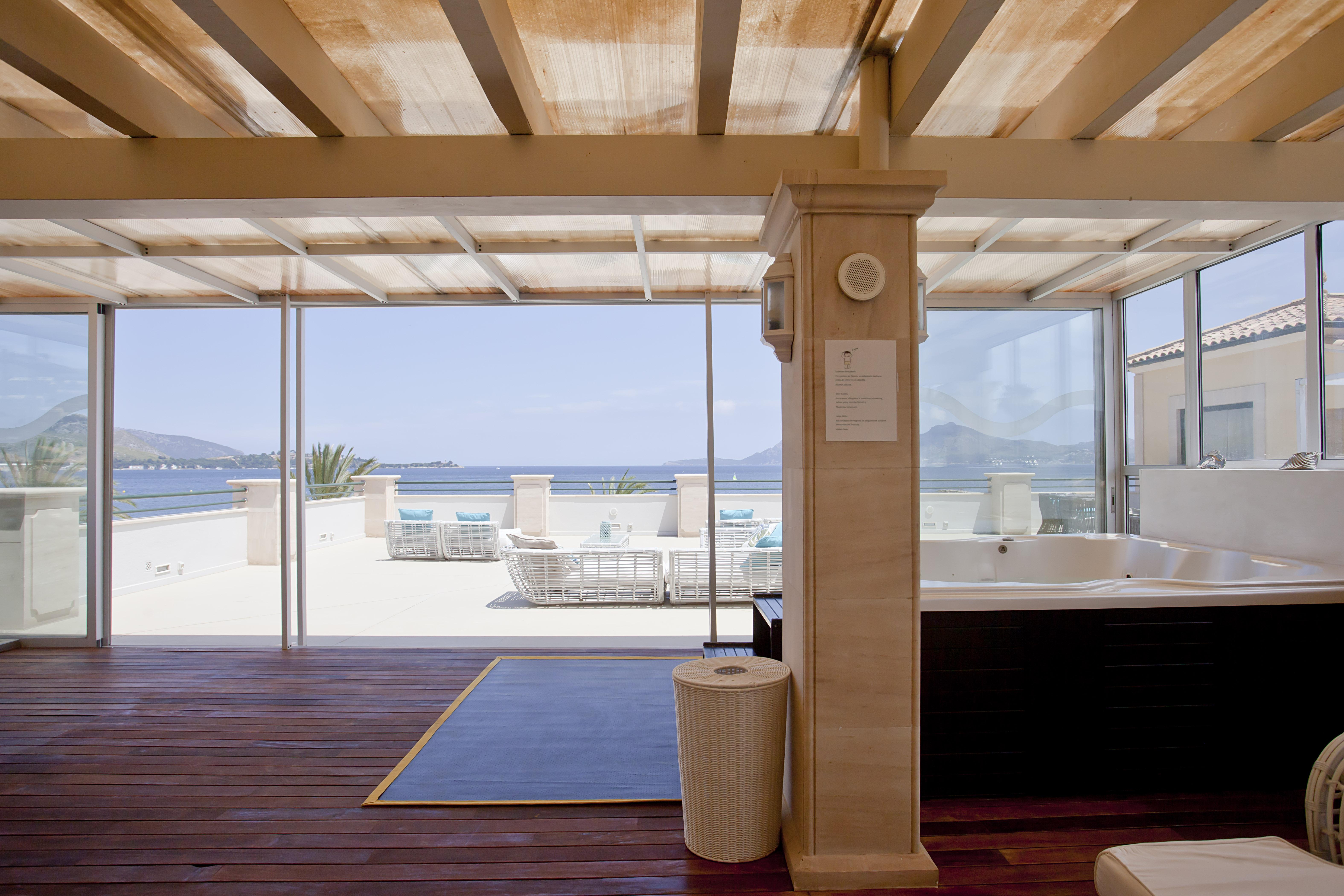 Apartments Galeon Suites Port de Pollença Exteriör bild